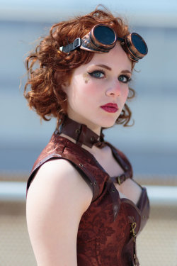 Steampunkopath:    Steampunk Girls  