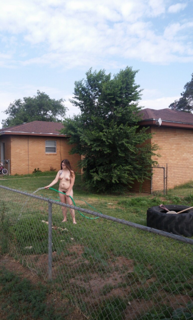 ridefasttakechances:  Gotta love country living, nude in the front yard watering