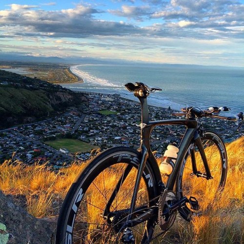 bikes-bridges-beer:  @samelstob great views. #bikingrepost ift.tt/1OSrIcK
