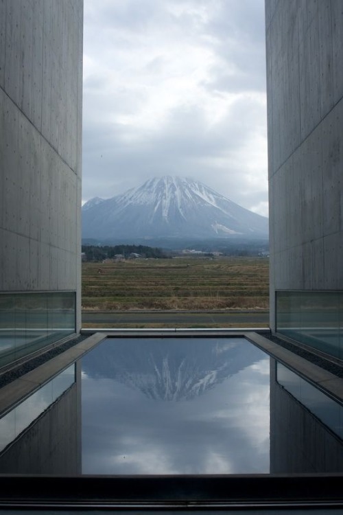 setdeco:SHIN TAKAMATSU, Shoji Ueda Museum of Photography, Hoki, Tottori, Japan, 1995