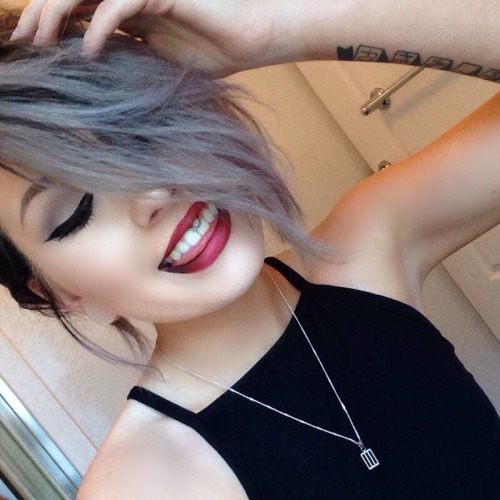 newfounclglory:  Grey hair vibes. I’m in adult photos