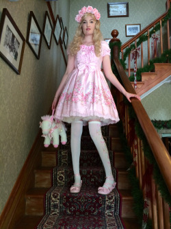 ppsperv:  loving-julia-valentina:  Follow us at Julia’s Daddy and Julia Valentina  Follow my tumblr—&gt; Pretty Pink Sissy Perv!  