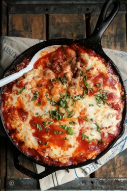 Itwasonlyafuckingkiss:  Fattributes:easy Sausage And Cheese Baked Gnocchi @Lonelygoddess