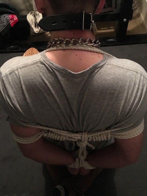 seabondagesadist: @bondageandsocks has arrived in Seattle for a weekend of bondage play. First thing