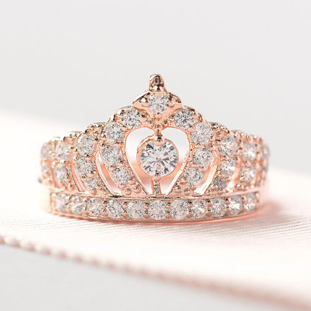 cute-thangsss:  This Princess Saves Herself BraceletSnow White Apple NecklacePrincess