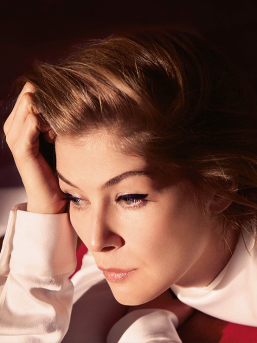 Porn flawlessbeautyqueens:  Rosamund Pike photographed photos