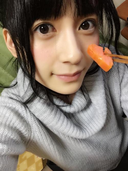 soimort:  佐々木優佳里 - 755 - 14 Dec 2015   にんじん。🐰Carrots. 🐰
