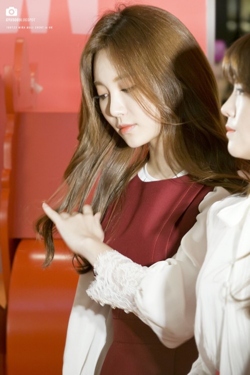 fyeahyura:  © Delight 