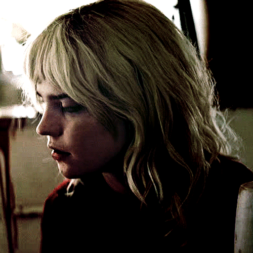 SOPHIE THATCHER as NATALIE SCATORCCIO Yellowjackets, ‘Saints'