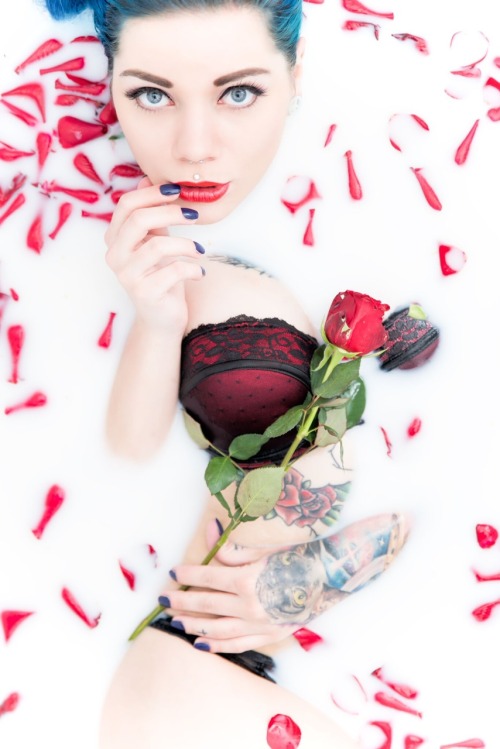candycaneofficial:  “Relax and focus on the positive. Life is too short to worry about all the negative.”   Photo: Star Raw’s Pictures  Model: Candy Cane