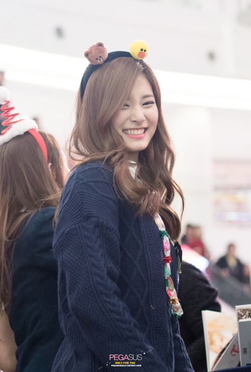 team-twice: © Pegasus | do not edit.