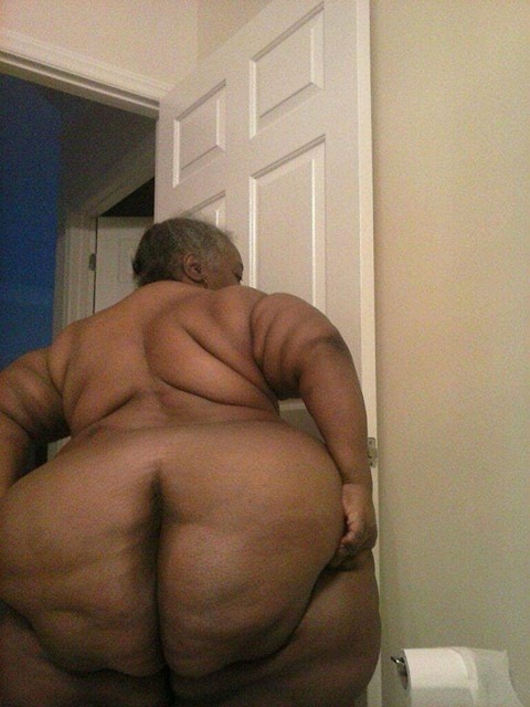 frantzbbwlover69:  1,000 likes!