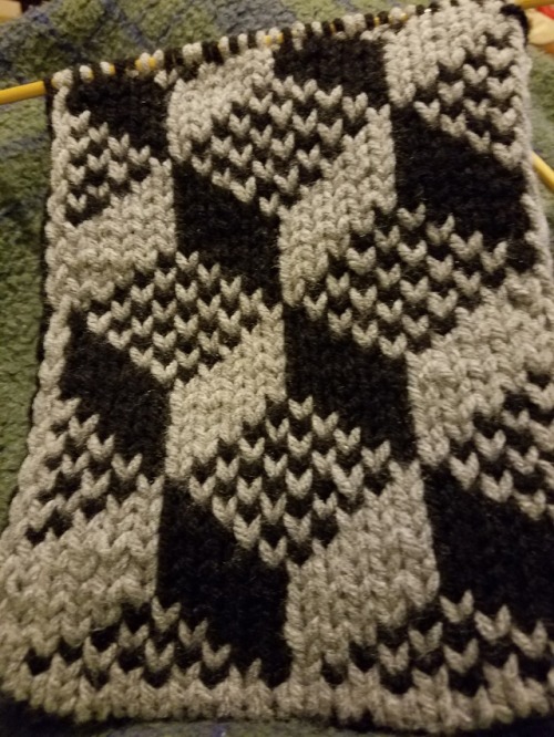 knittergirl80: I’m getting a bad cold and I feel like crap so knitting, watching tv, and liste