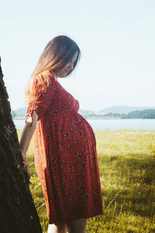 A Beautiful Day for pregnant photo session of my friends and soon to be parents.Lorraine, FRANCE