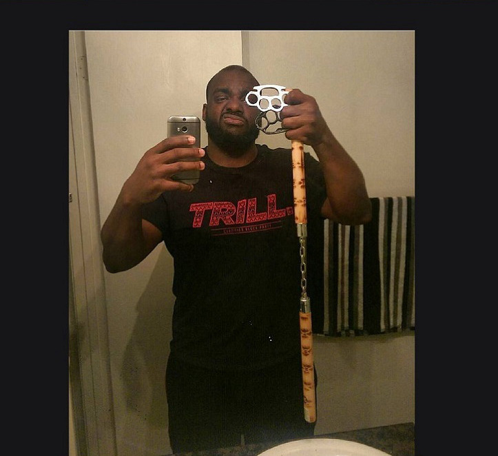 letthegaycommence: catchymemes:     When guns aren’t terrifying they are some of