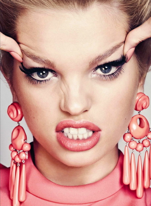    Charming 24-year-old Dutch model Daphne Groeneveld took part in an expressive and color