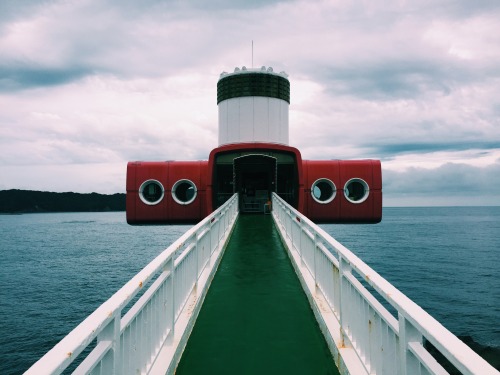 This marine observatory looks like someplace Steve Zissou would hang out.