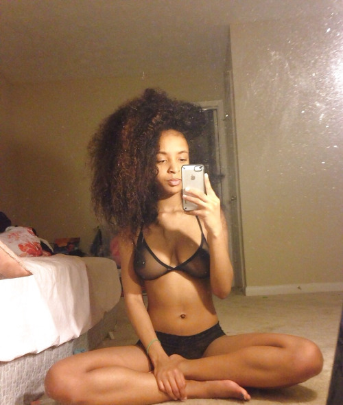 shesallblack:  Free Ebony Videos at http://bootyblackbitches.com