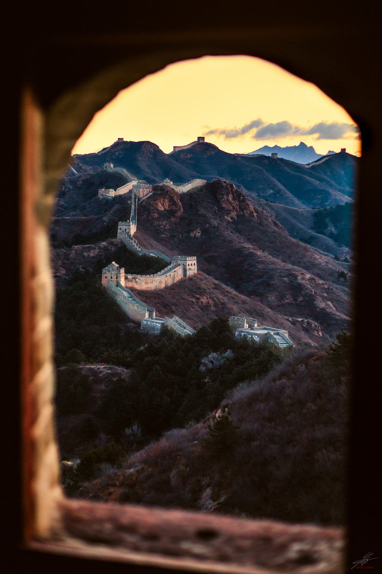 jamas-rendirse:  sunrise chinese wall, By Christoph Seichter. 