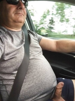 Luvoldmenover60:  I’d Love To Suck N Play With This Old Daddy’s Gorgeous Uncut