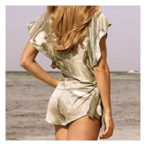 #BeachThursday“On Thursdays we wear playsuits….” Go: LOTTY B MUSTIQUE***SHARE your Fashion Ne