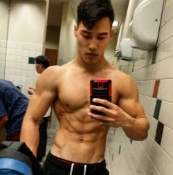 Hawt Asian Stud!