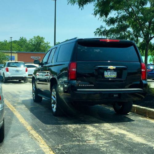 alrightanakin:  I would feel bad about posting their license plate if they hadn’t parked in the exact middle of 2 spaces #urcool