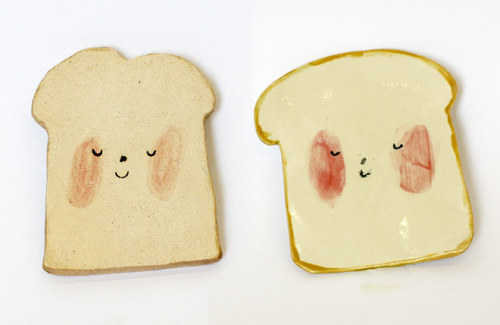 tearyplant:ihatenike:hoe2015:Toast plateslook @ the ceramic selfies i want oneaesthetic