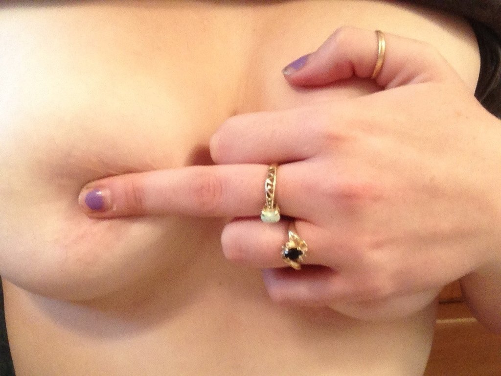 vixenblr:I got asked for a middle finger and tits…. So you get the fuck off bra