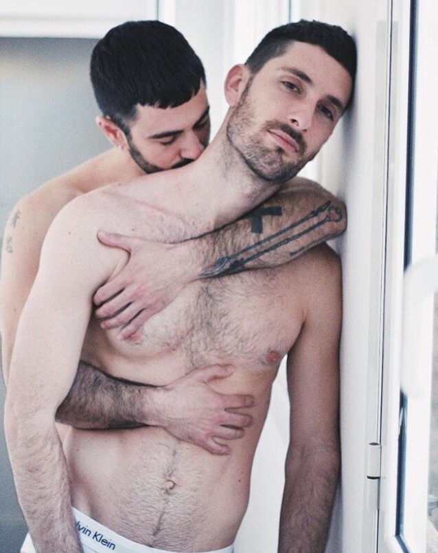 muhendis-adam:  👬