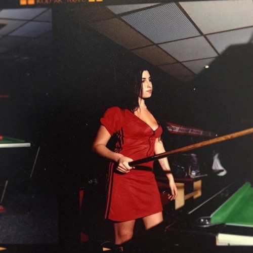 lostinhistorypics:Amy Winehouse 2004, playing pool in Kentish Town