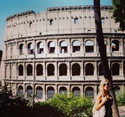 places-to-visit-in-rome:  Places to visit in Rome - #throwbackmonday 2 years ago this time in #rome #travelmemories #europe #italy #colosseum #mebackthen #jeyjetter #digitalnomad #DameTraveler #passionpassport Photo by jeyjetter http://ift.tt/1m9yQpd