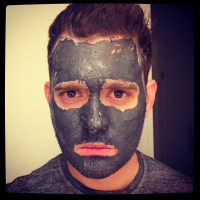 nospaceortime:
“ “I put a mud mask on Mike!! He’s so cute even with mud on his face!” -@Lulopilato
”