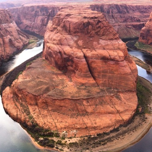 Horseshoe Bend, outside of Lake Mead in Page, TX. #roadtotheGC