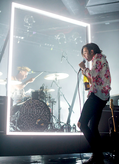 glitter-in-wonderland:  mildrose:  madgearandmisilekid:  [x]  4 DAYS 4 DAYS 4 DAAAAAAAAAAAAAAAAAAAAAAAAYS