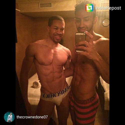 dominicanblackboy:  Gay Love featuring Steve and Jay Alexander sexy asses!😍