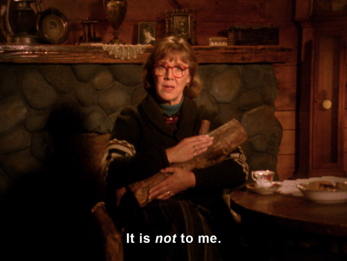 inthedarktrees:“Log Lady Introductions” | Twin Peaks