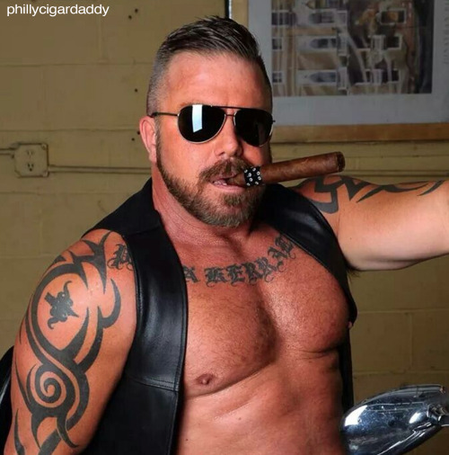 phillycigardaddy:  Tats and Please Follow me phillycigardaddy.tumblr.com Cigar Men and Cigar 