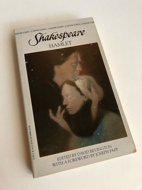 macrolit:Hamlet, William ShakespeareThis is 1 of 50 vintage paperback books that comprise our curren