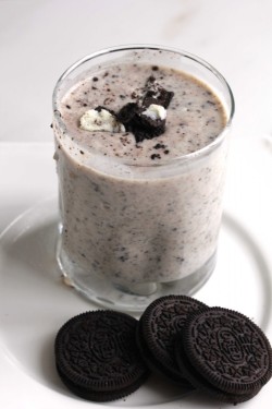 deliriosdefrikeza:  Light Oreo Smoothie