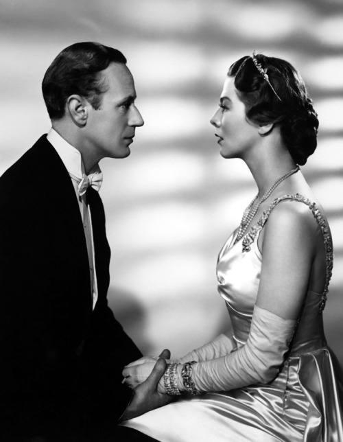 Leslie Howard and Wendy Hiller in Pygmalion (1938)
