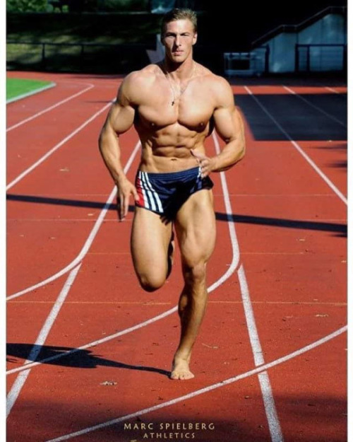 wvilldog: fitbloke123:  😈😈😈  Hot 