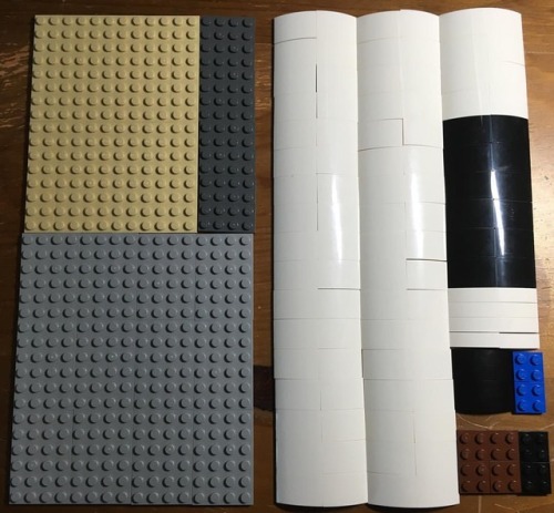 Outer shielding #excited #knowling #1stlego #SaturnV #saturnvlego #tested @normchan @therealadamsava