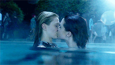 rainbows-are-amazing:  ♥ 🌈♥  