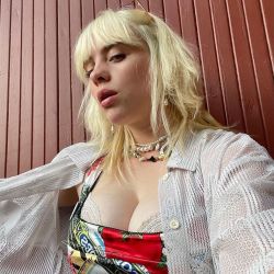 Porn Pics billieeilishdaily:Billie Eilish: yes, I know