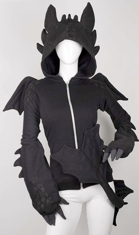 wolfkinz:  beheadtheprophet:  tabikato:  tatallalock:  Toothless Dragon Trainer hoodie