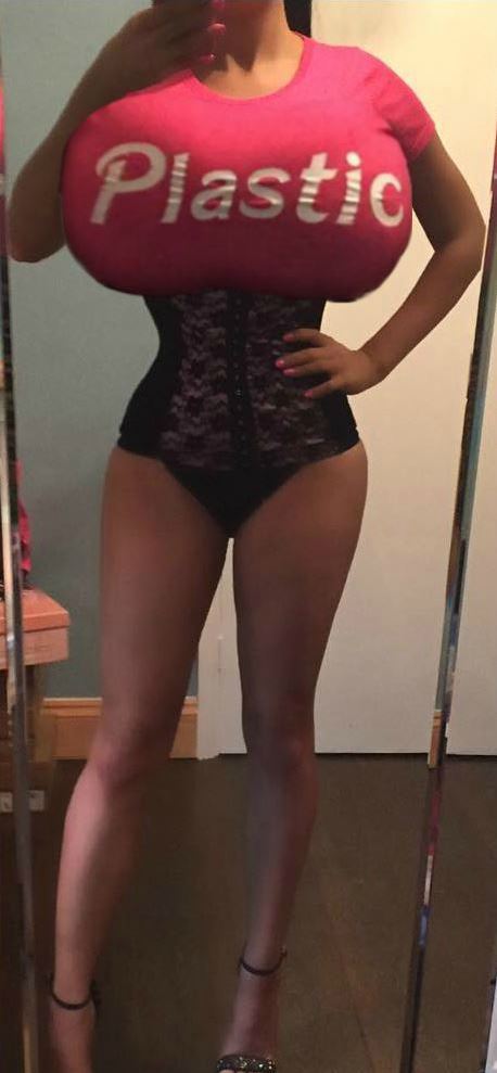 bimbosandbabes:  The hottest bimbos from across Tumblr: bimbosandbabes.tumblr.com
