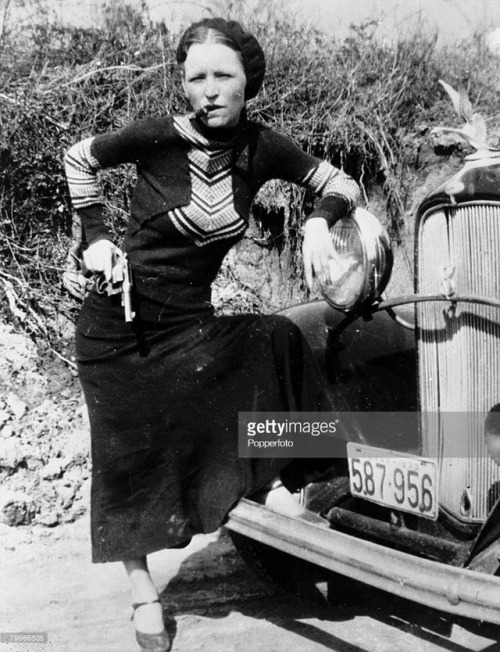 Bonnie Parker first met Clyde Barrow through a mutual friend in January 1930, when Bonnie was 19 yea