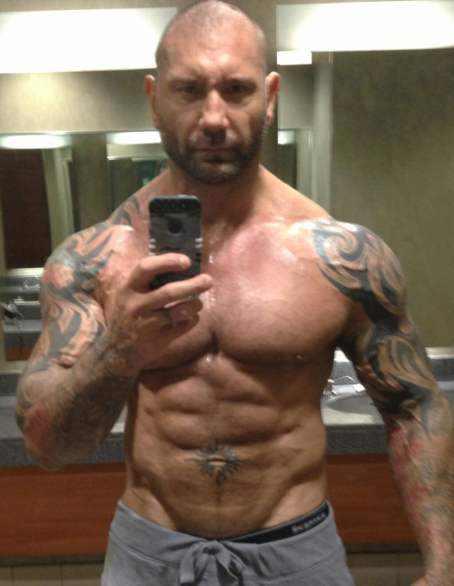 rwfan11:  Batista- twitter pics 