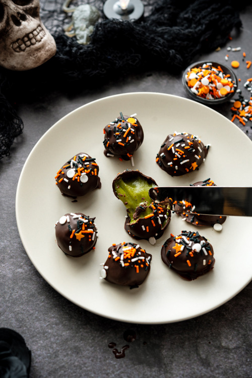 5 Vegan Homemade Halloween RecipesPin it for later